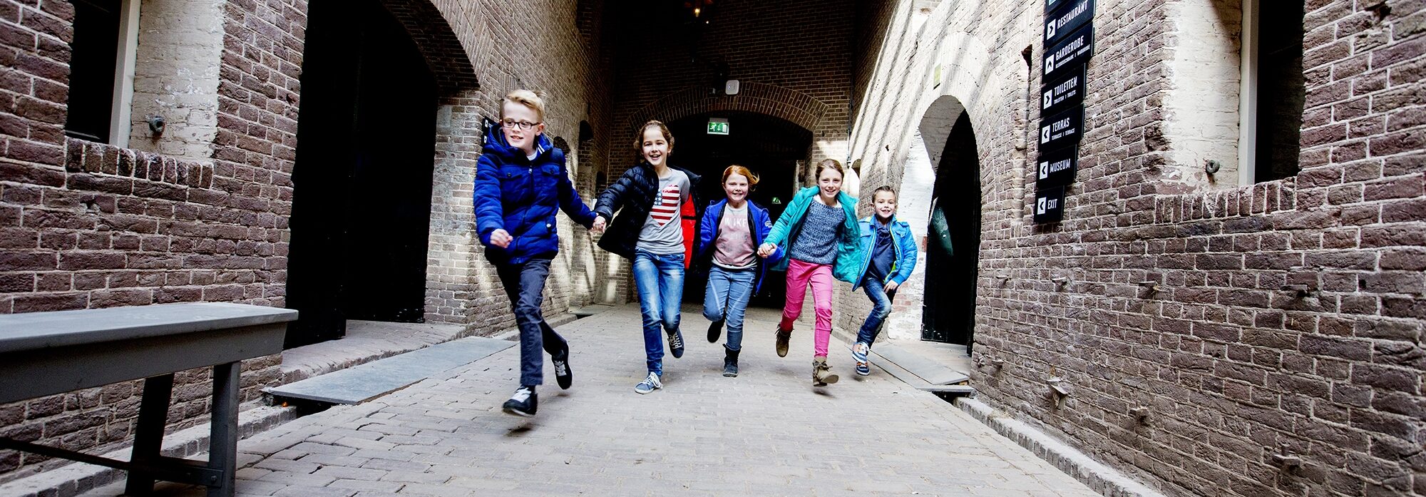 Fort Pannerden-kinderen rennen